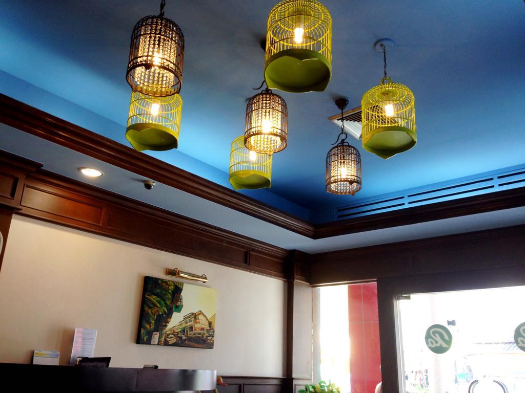 Rattana Mansion Otel Phuket Dış mekan fotoğraf