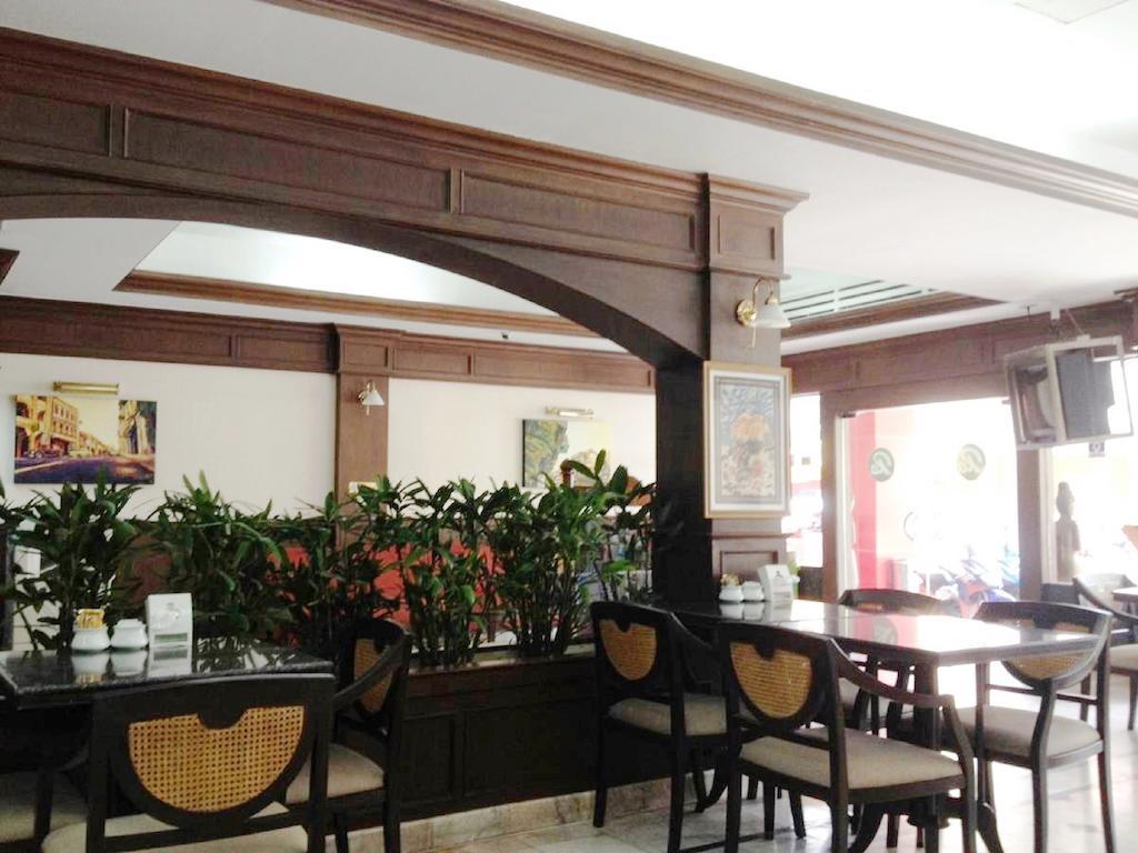 Rattana Mansion Otel Phuket Dış mekan fotoğraf